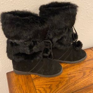 Fur winter boots